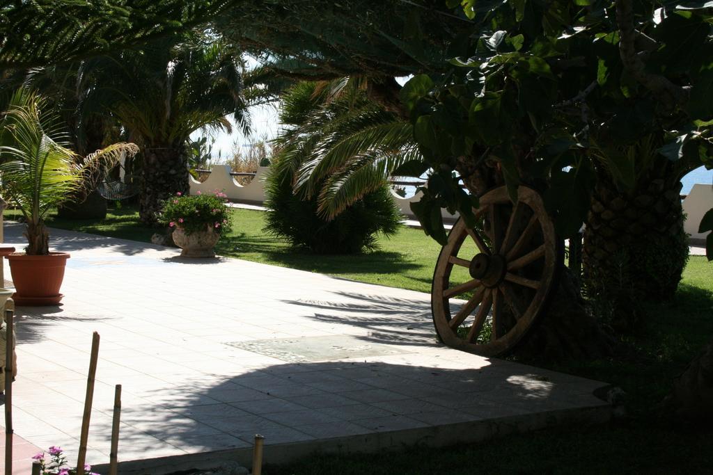 Residenza Stefanelli Apartment Capo Vaticano Phòng bức ảnh